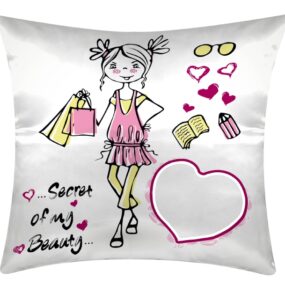 cuscino personalizzato da donna stile fantasy con cuore